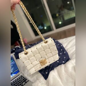 ALDO Olelirin White Crossbody Bag - Quilted Design, Gold Chain